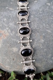 onyx bracelet
